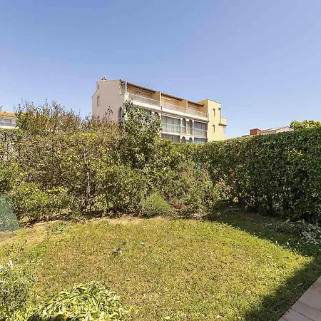 In Near * Agde